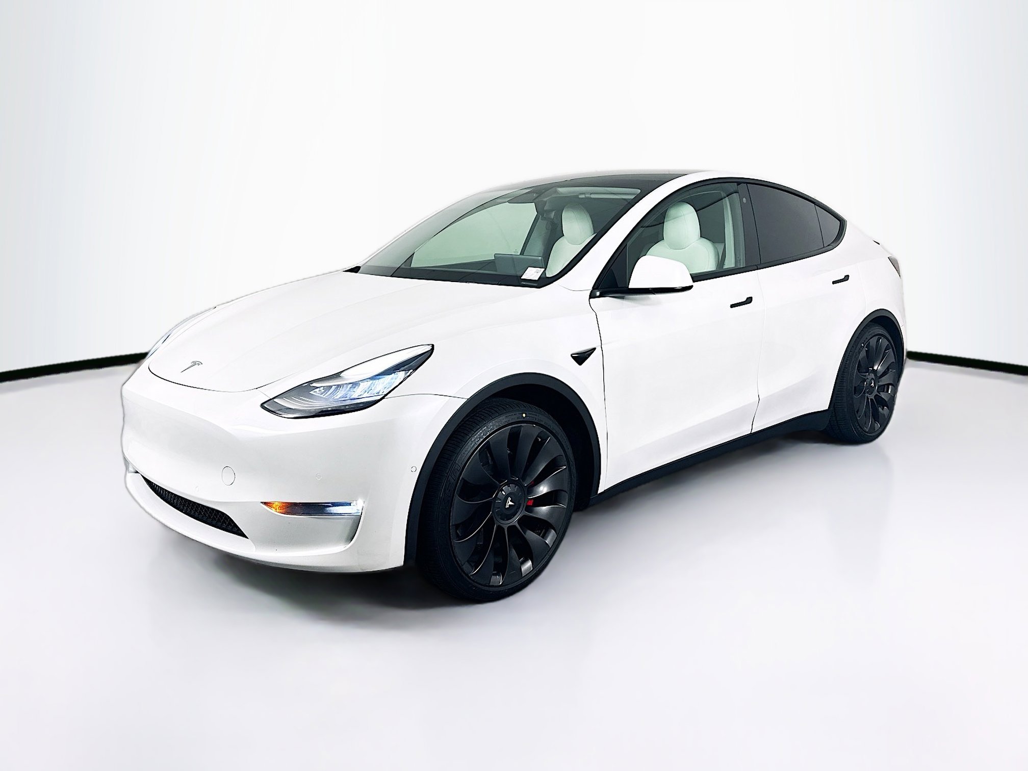 Used 2020 Tesla Model Y Performance image 3