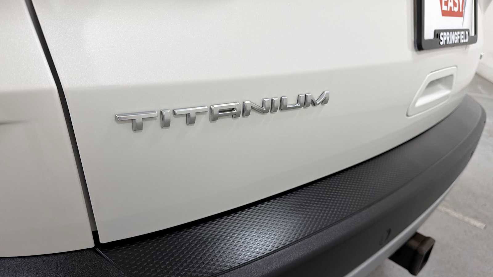 Used 2020 Ford Escape Titanium w/ Titanium Premium Package 2.0 AWD/4WD image 29