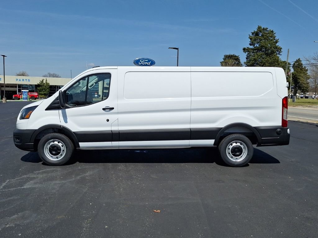 New 2026 Ford Transit 150 Low Roof RWD image 24