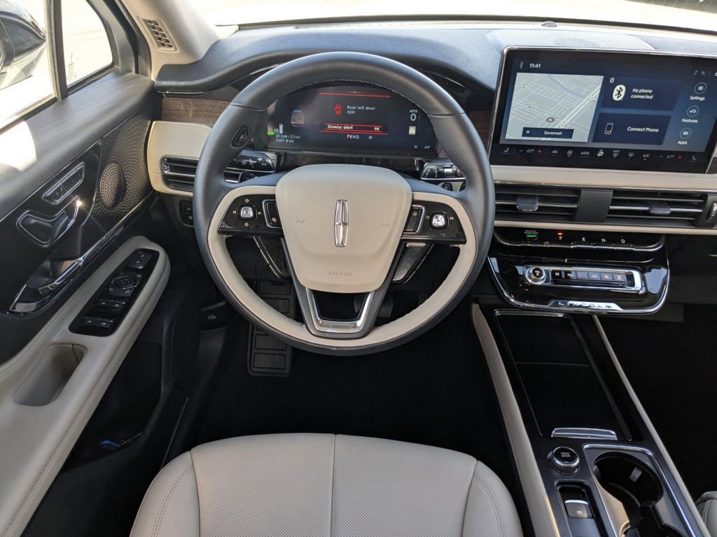 New 2025 Lincoln Corsair Grand Touring image 16