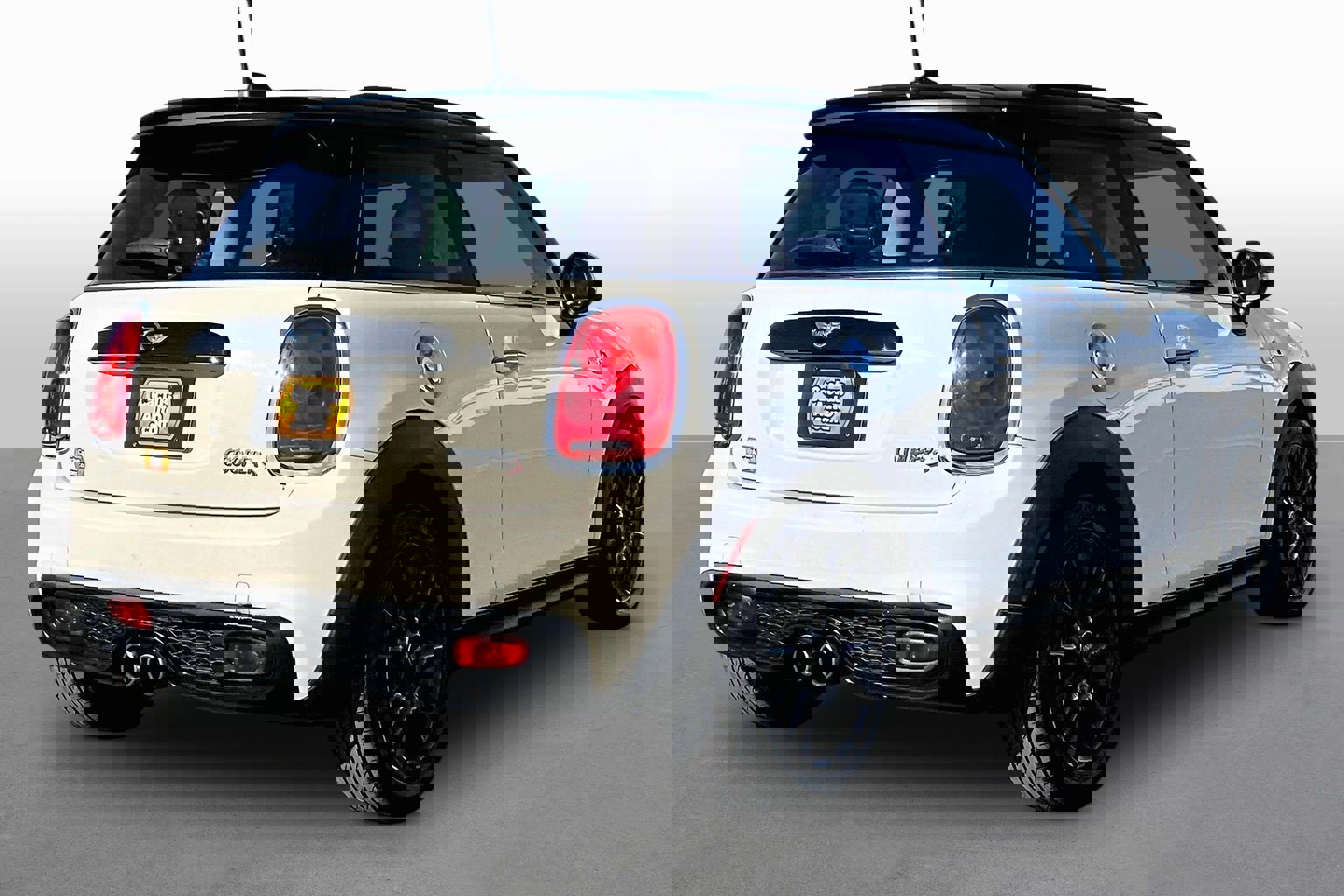 Used 2015 MINI Cooper S image 2