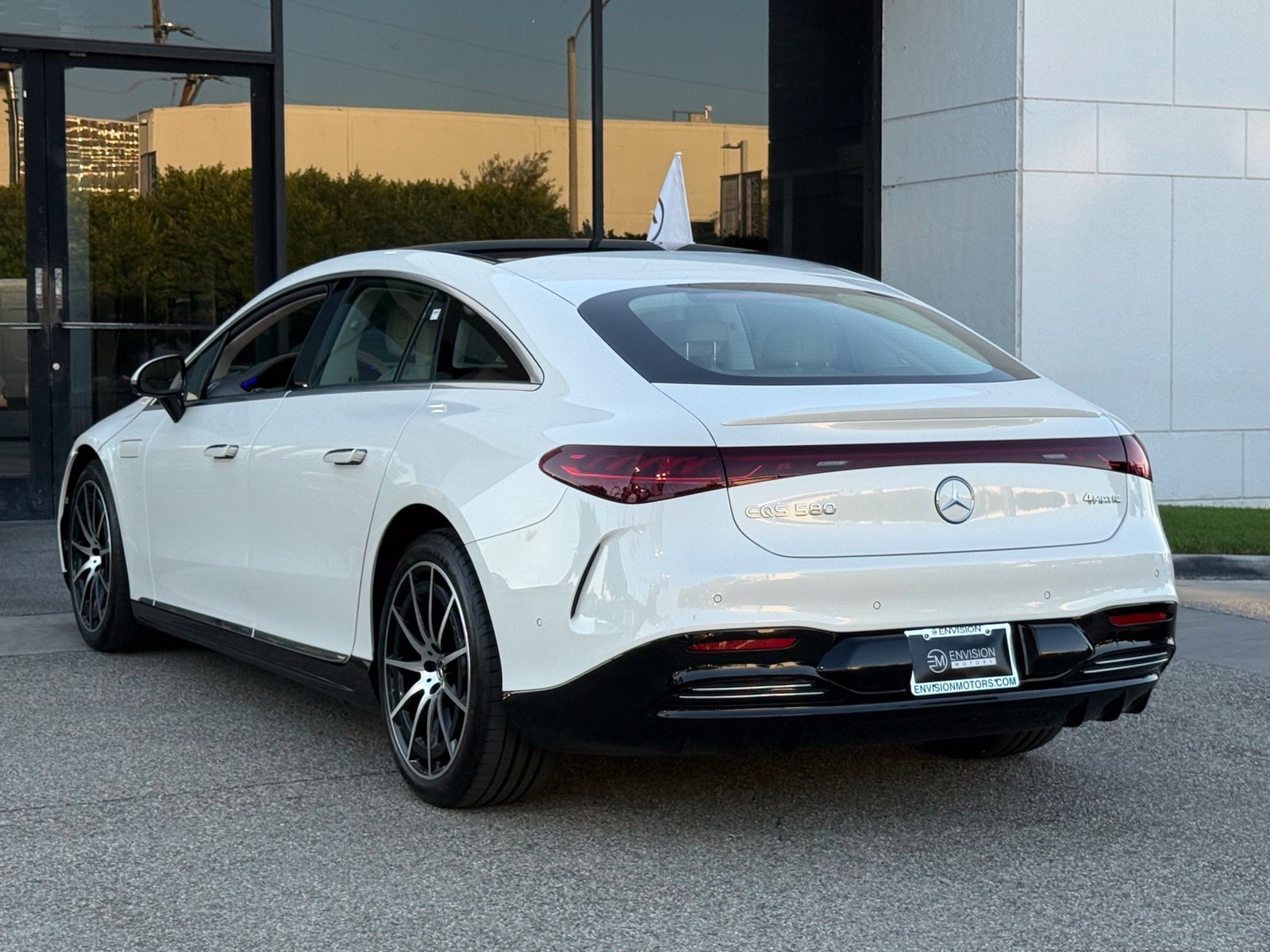 Used 2023 Mercedes-Benz EQS 580 4MATIC Sedan image 10