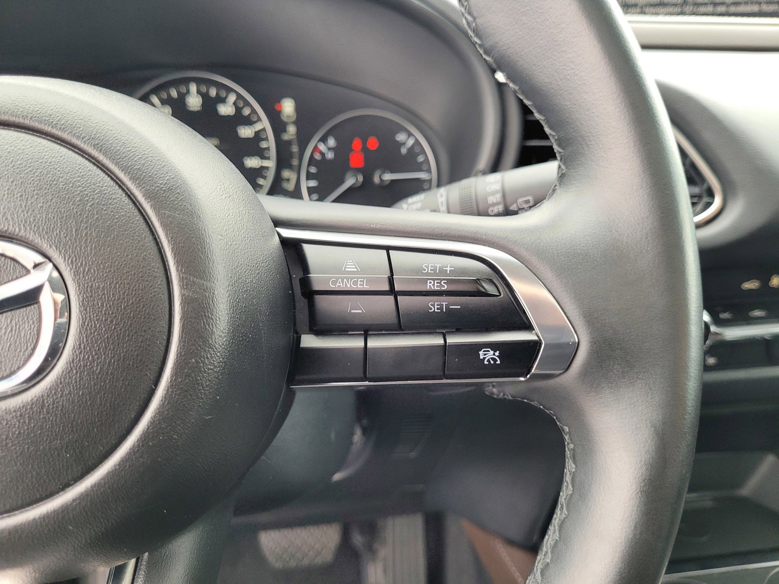 Used 2024 MAZDA CX-30 AWD 2.5 S w/ Premium Package image 22