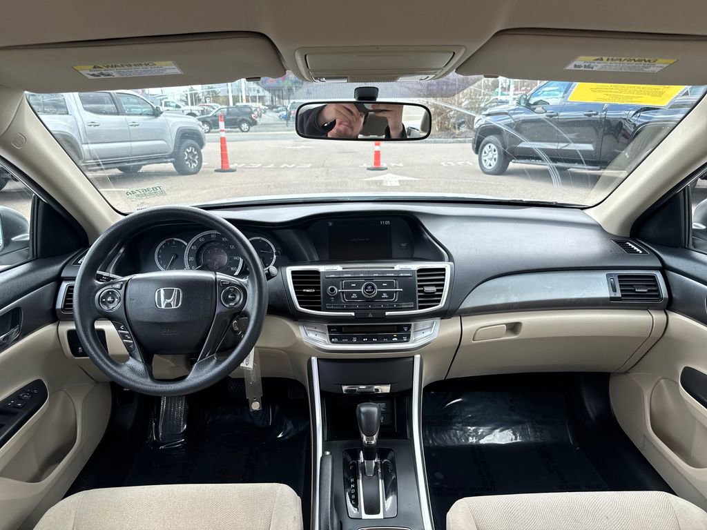 Used 2013 Honda Accord LX image 10