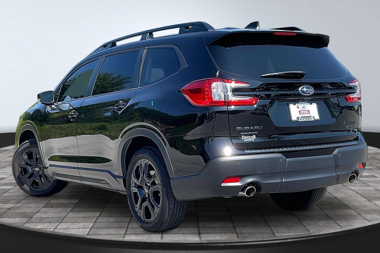 Certified 2025 Subaru Ascent Onyx Edition AWD/4WD image 11