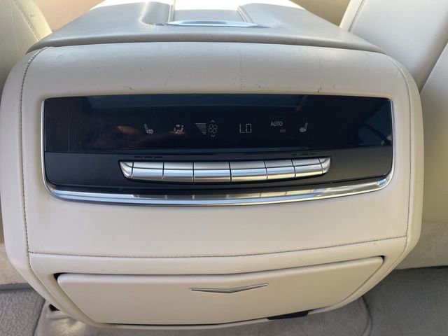 Used 2021 Cadillac Escalade ESV Sport Platinum AWD/4WD image 21