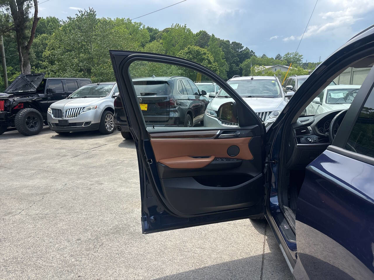 Used 2016 BMW X3 xDrive28i AWD/4WD image 10