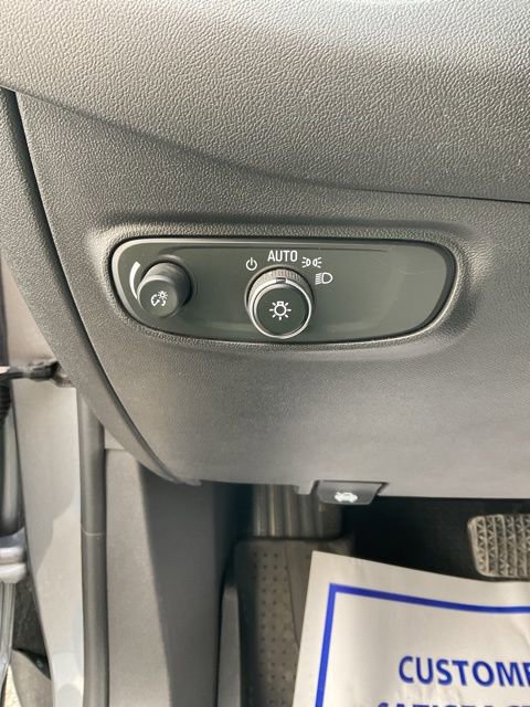 Used 2024 Chevrolet Equinox LS w/ LS Convenience Package image 23