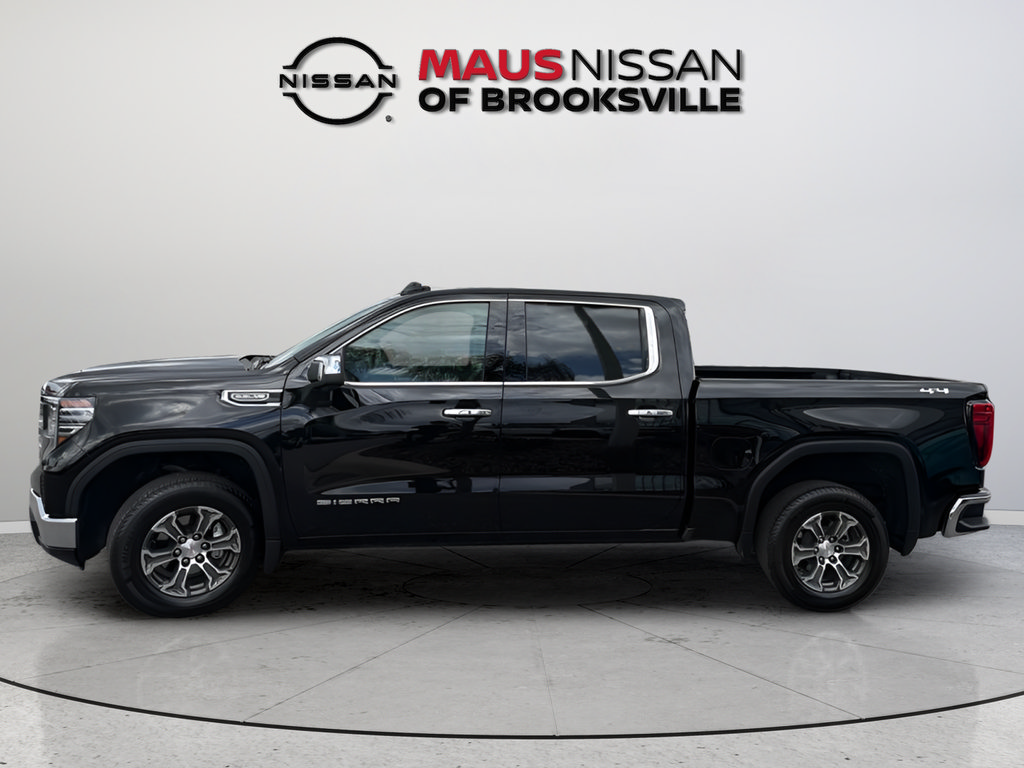 Used 2026 GMC Sierra 1500 SLT AWD/4WD image 4