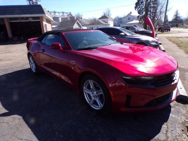 Used 2023 Chevrolet Camaro LT image 3
