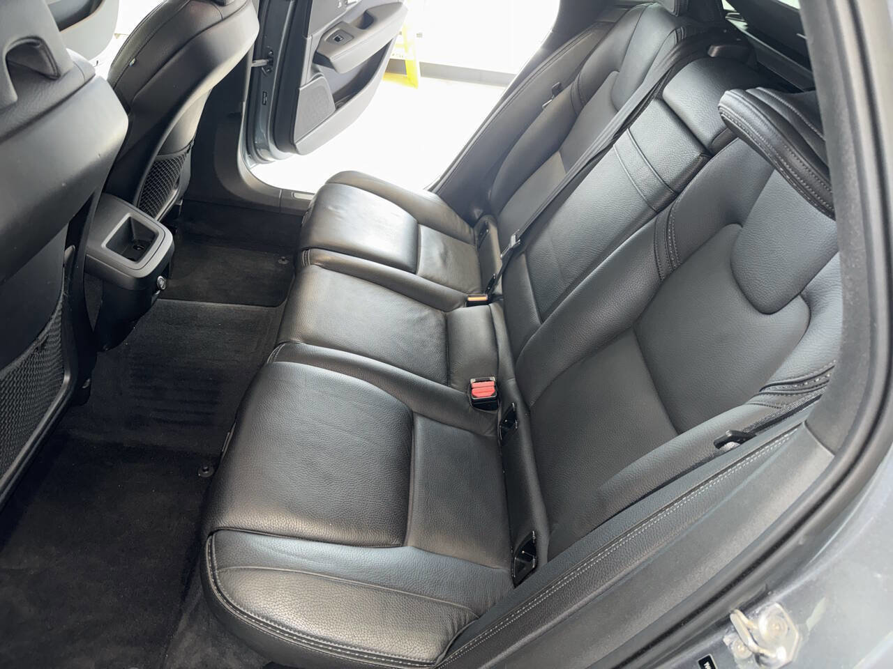 Used 2020 Volvo V90 T6 Cross Country AWD/4WD image 26