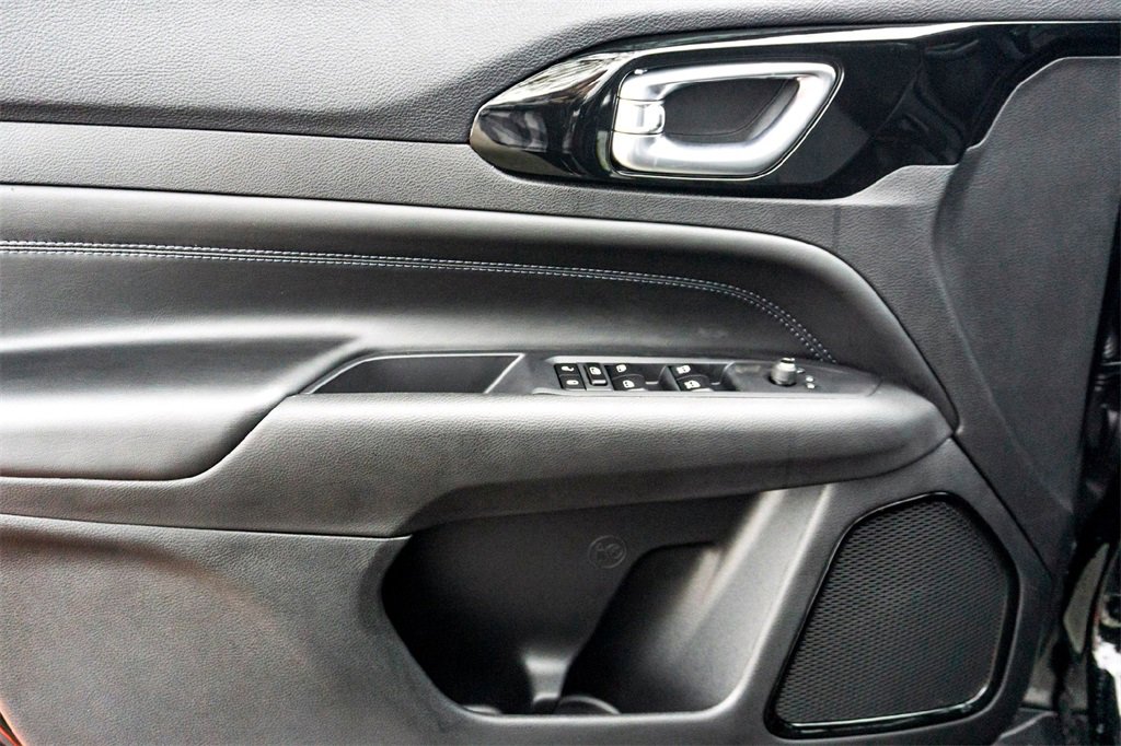 New 2026 Jeep Compass Latitude image 7