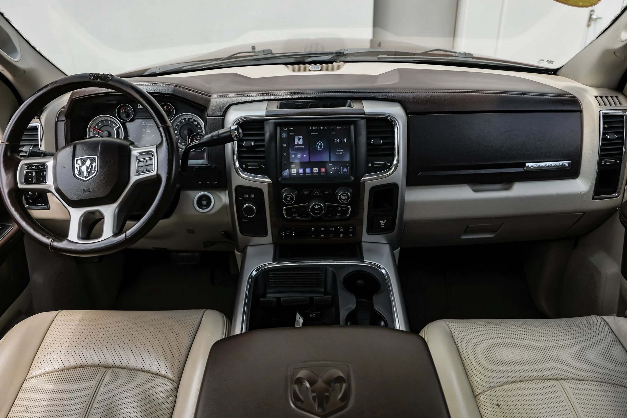 Used 2018 RAM 2500 Laramie w/ Convenience Group AWD/4WD image 17