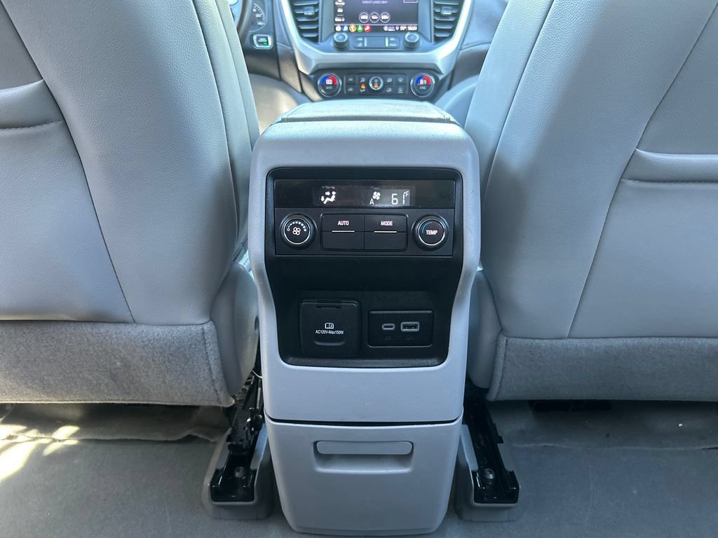 Used 2023 GMC Acadia SLT w/ Trailering Package AWD/4WD image 16
