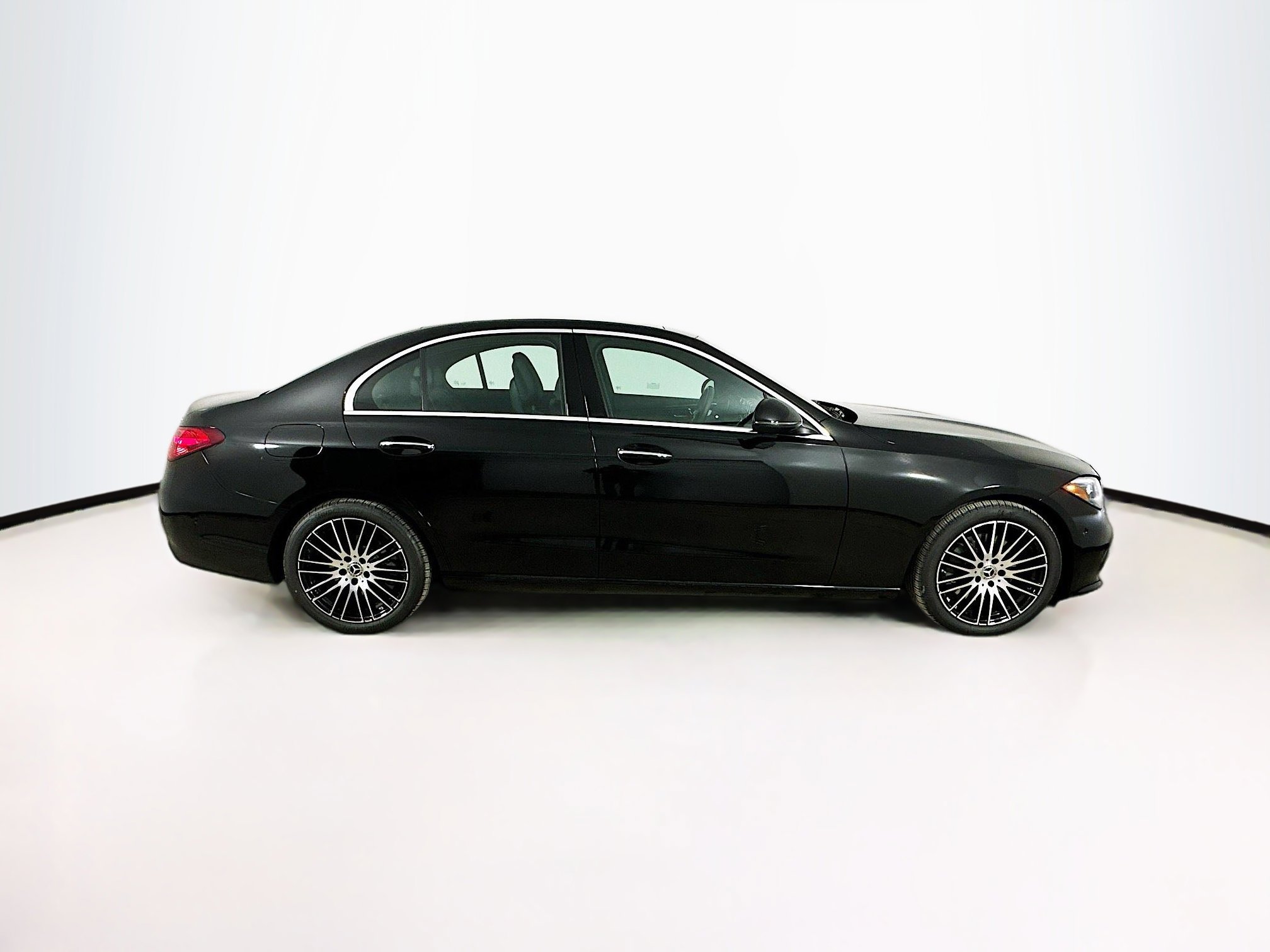 Certified 2025 Mercedes-Benz C 300 4MATIC Sedan image 4