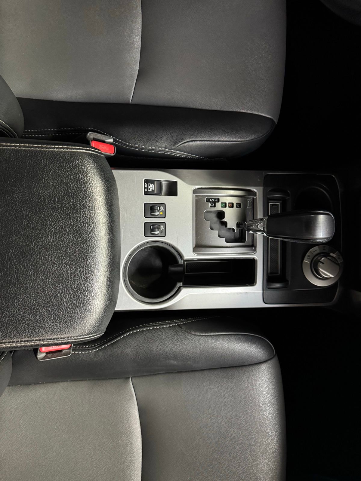 Used 2020 Toyota 4Runner SR5 Premium w/ Moonroof Package image 29