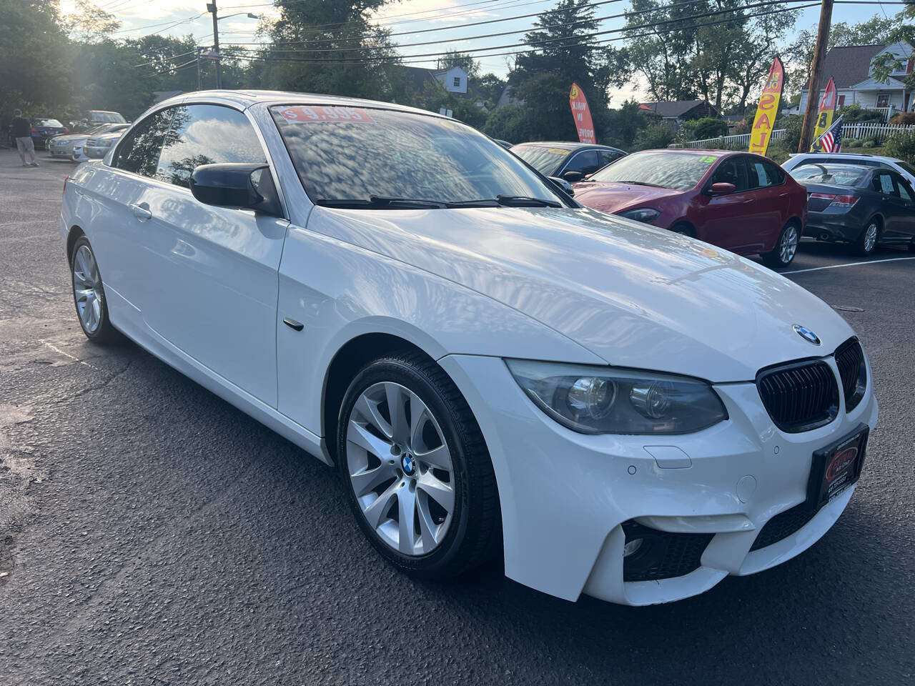 Used 2011 BMW 328i Convertible image 2