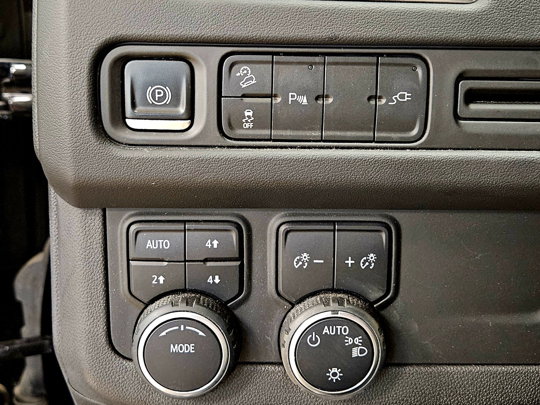 Used 2021 Chevrolet Tahoe Z71 AWD/4WD image 46