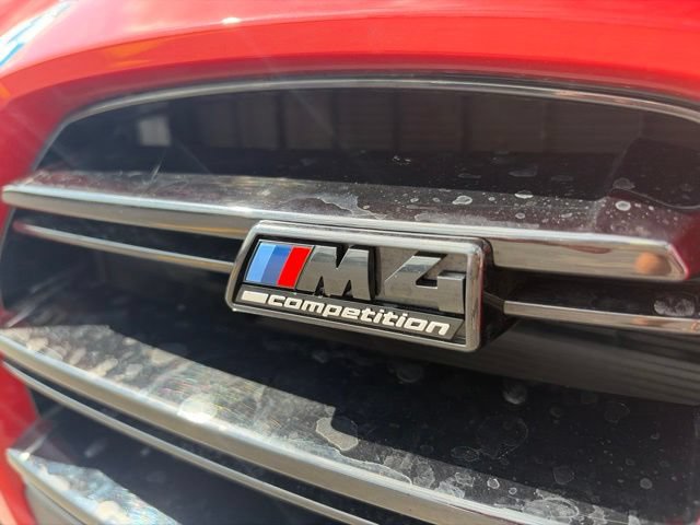 Used 2021 BMW M4 Competition w/ M Carbon Exterior Package RWD image 6