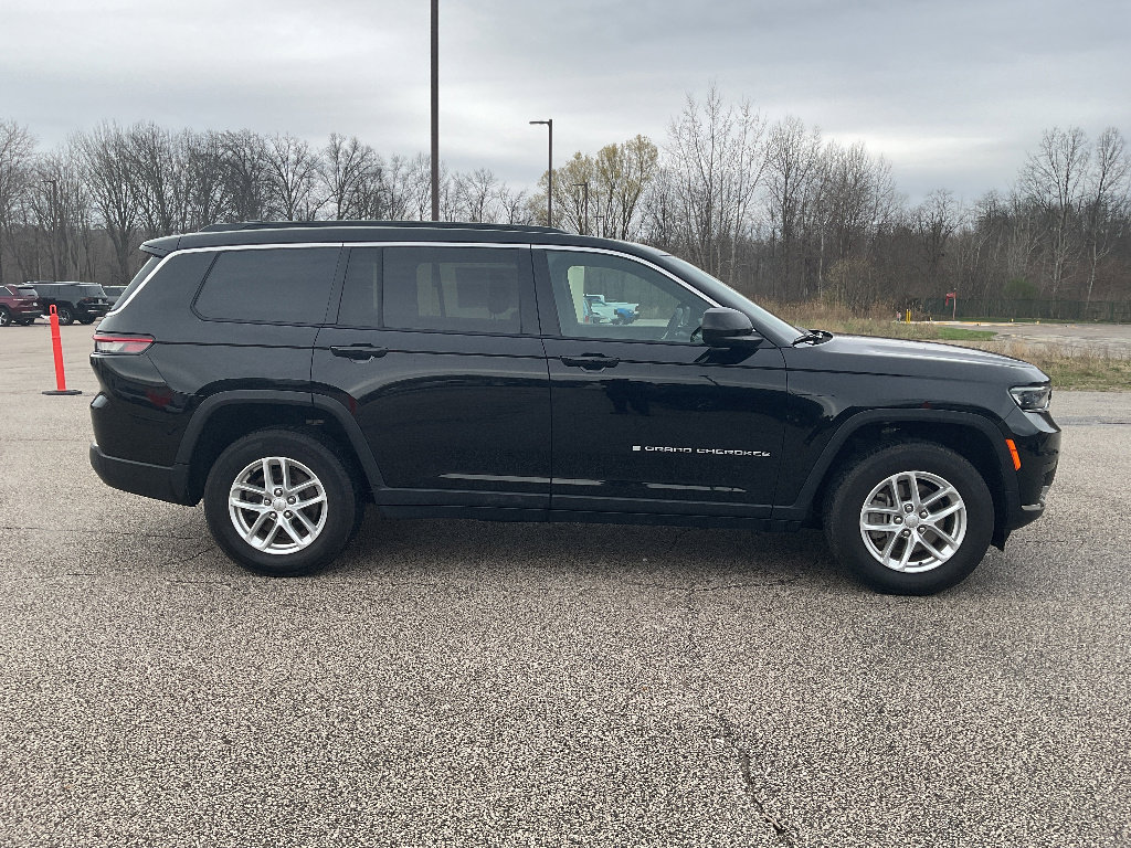 Used 2024 Jeep Grand Cherokee L Laredo w/ Luxury Tech Group I image 4