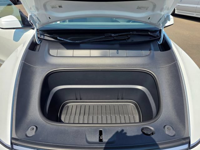 Used 2026 Tesla Model Y AWD image 49