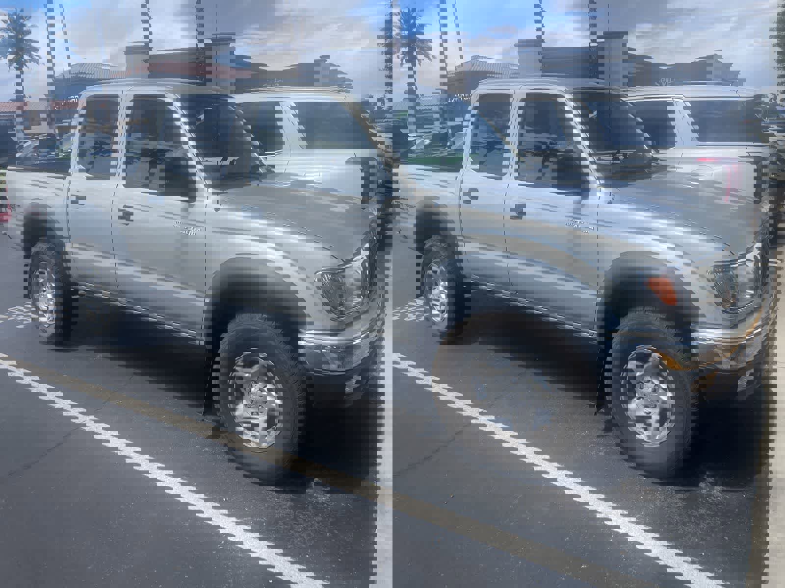 Used 2004 Toyota Tacoma PreRunner RWD image 2