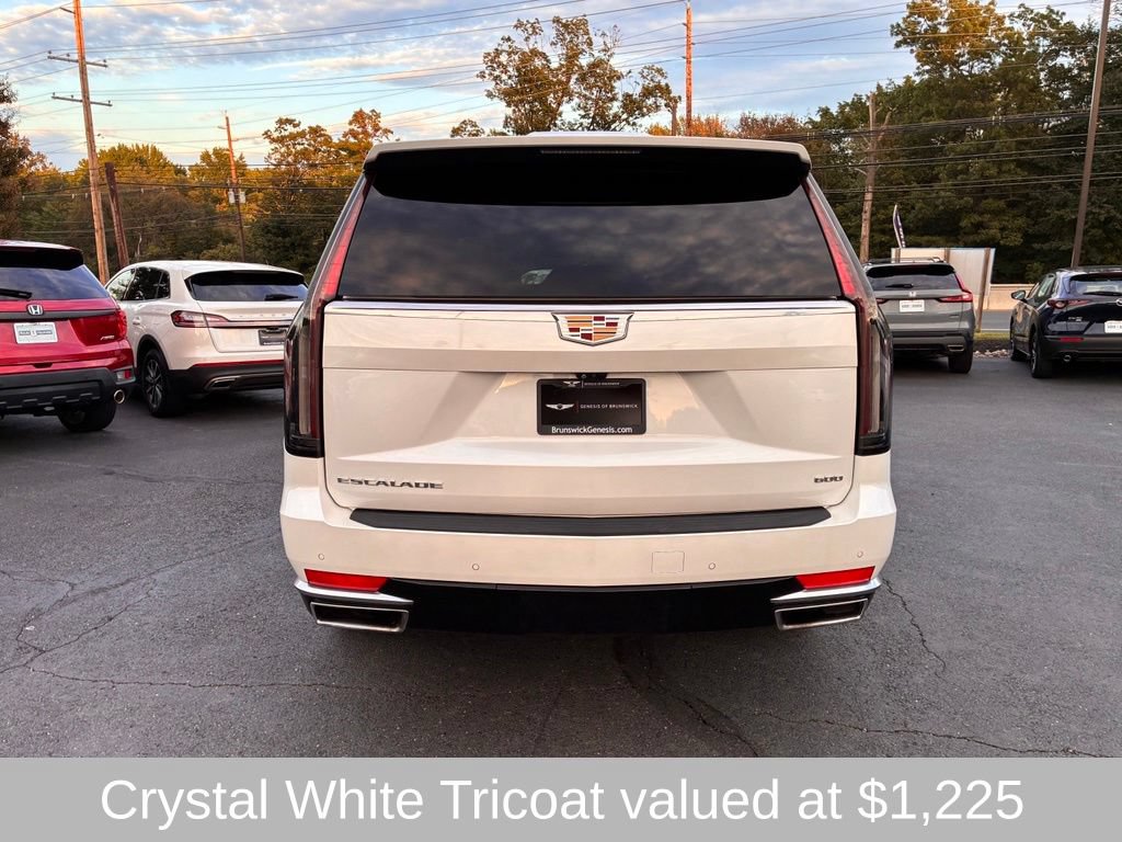 Used 2023 Cadillac Escalade Premium Luxury w/ Performance Package AWD/4WD image 6