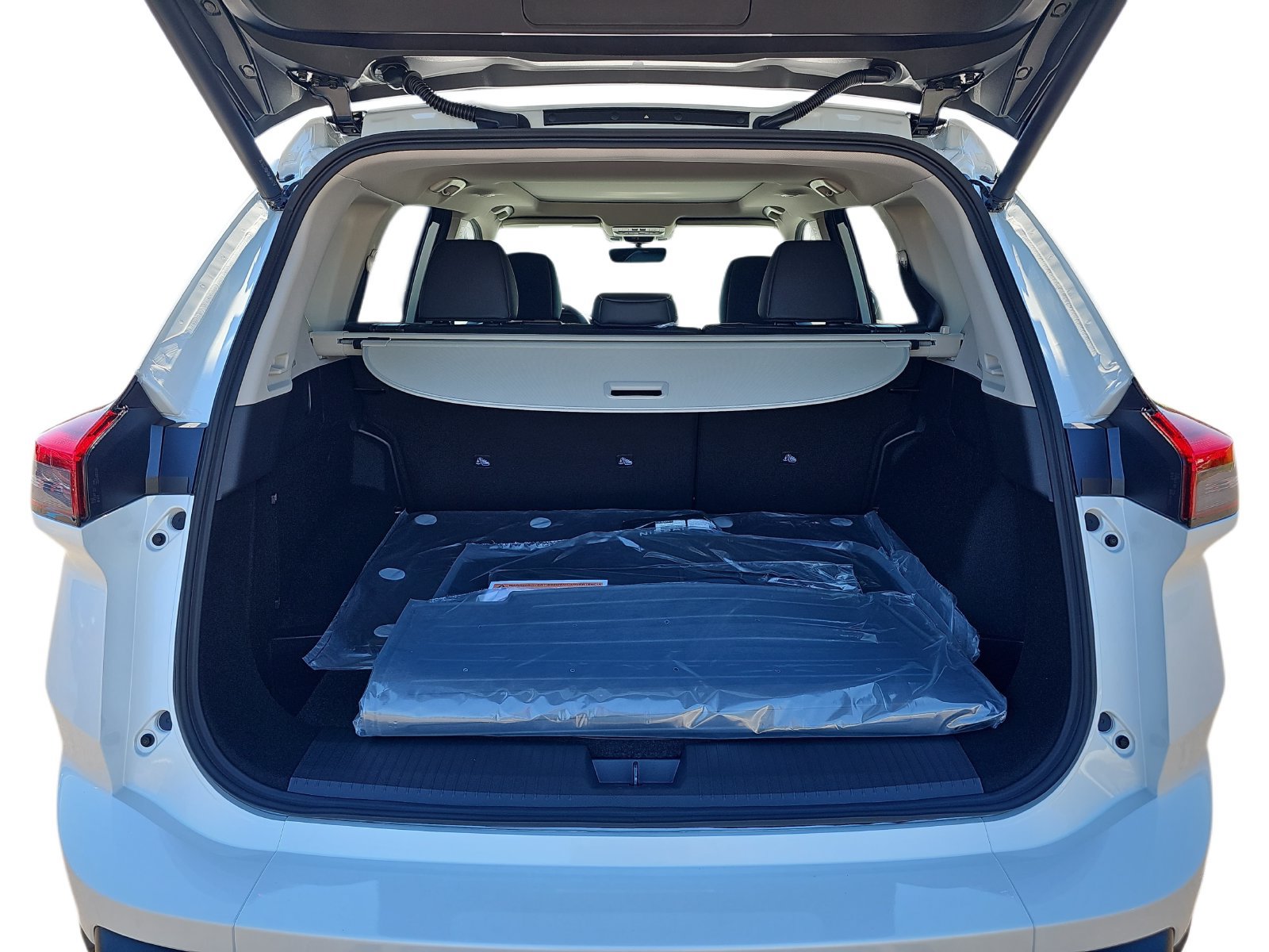 New 2027 Nissan Rogue Dark Armor FWD image 29