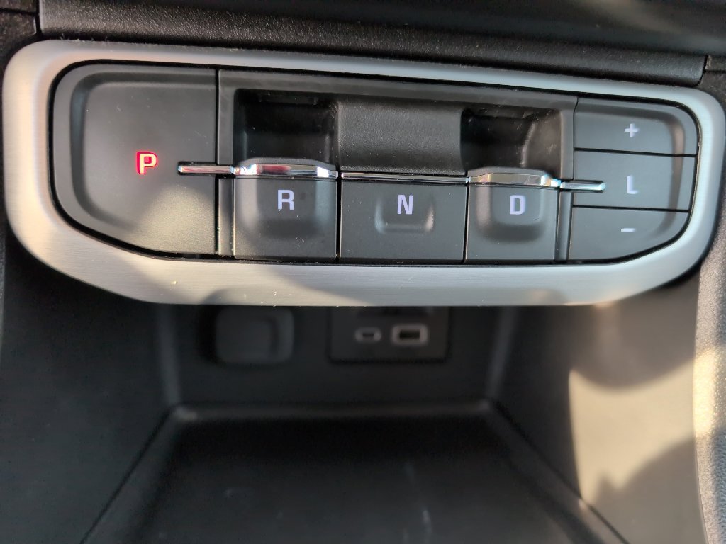 Used 2023 GMC Acadia SLT image 35