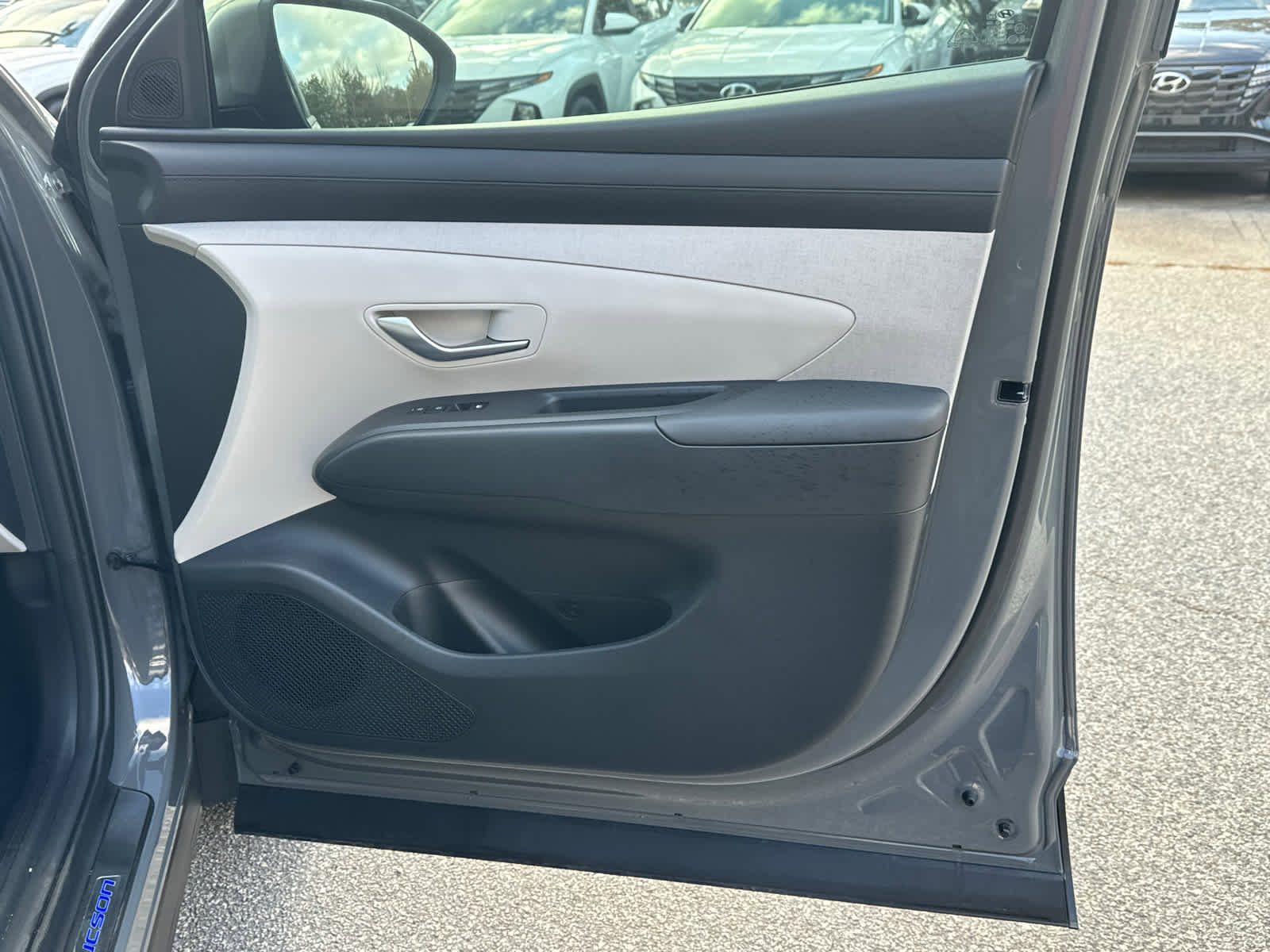 Used 2025 Hyundai Tucson SEL image 12