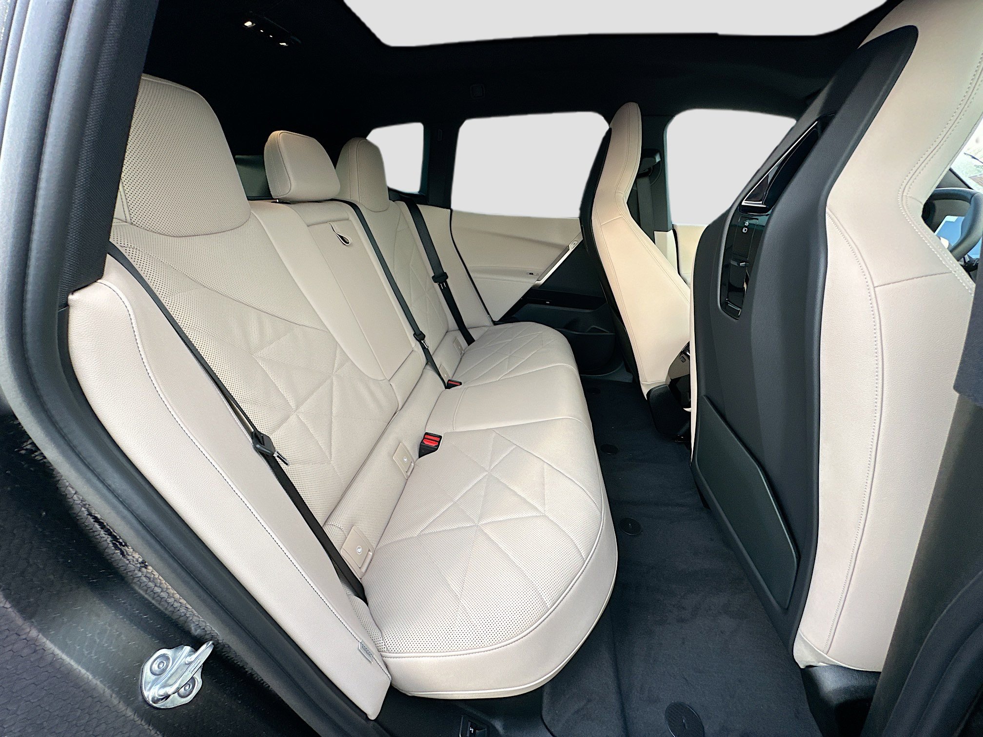 New 2026 BMW iX xDrive45 w/ Premium Package image 22