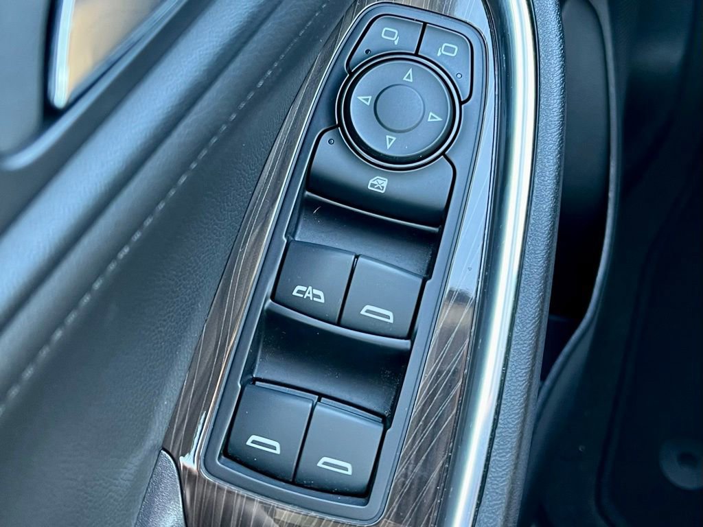 Used 2024 Chevrolet Malibu LT image 25