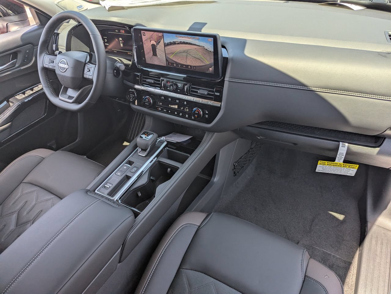 New 2026 Nissan Pathfinder Platinum FWD image 32