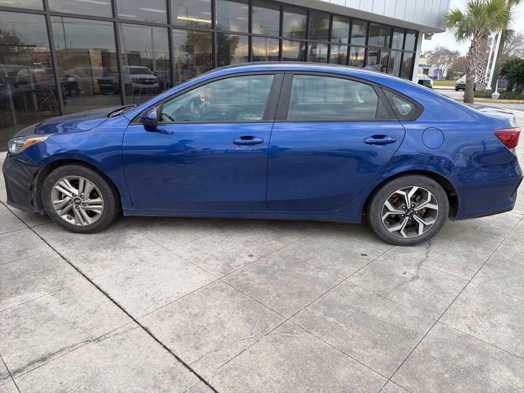 Used 2021 Kia Forte LXS image 3
