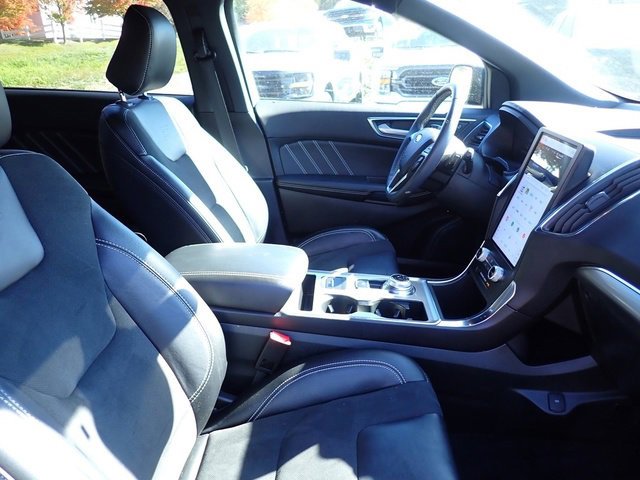 Certified 2024 Ford Edge ST image 11