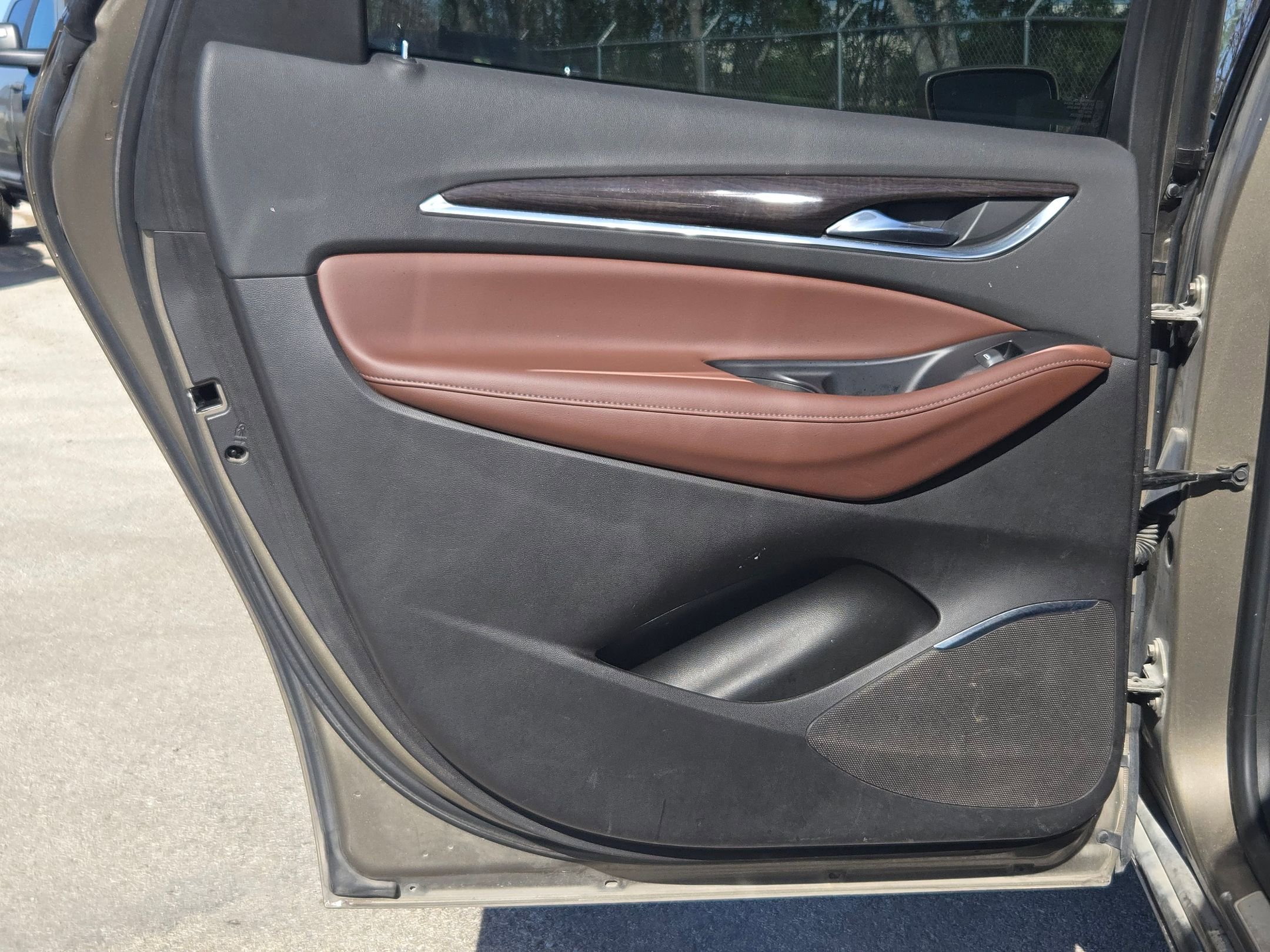 Used 2020 Buick Enclave Avenir w/ Avenir Technology Package image 14