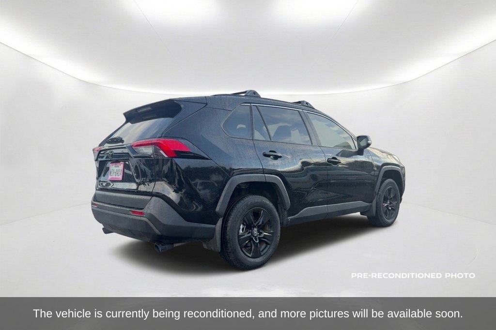 Used 2025 Toyota RAV4 XLE w/ Convenience Package FWD image 6