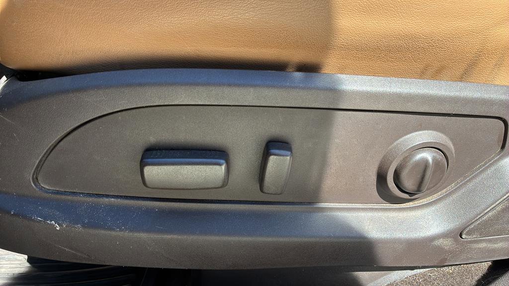 Used 2016 Buick Enclave Premium w/ Experience Buick Package image 14