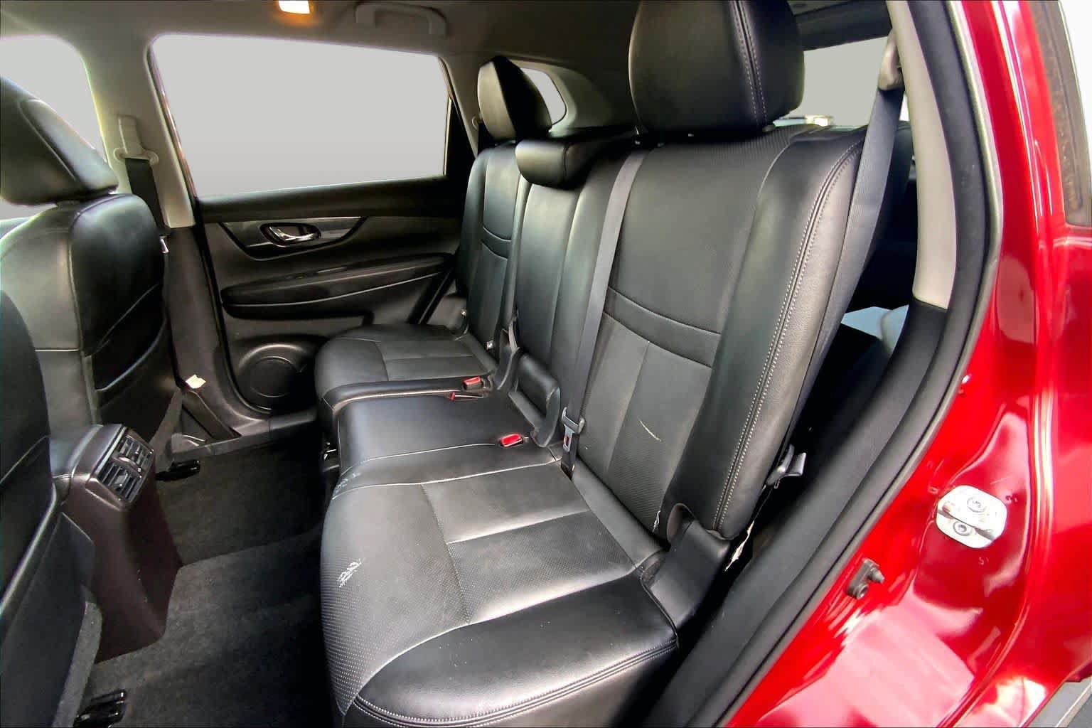 Used 2016 Nissan Rogue SL w/ SL Premium Package FWD image 20