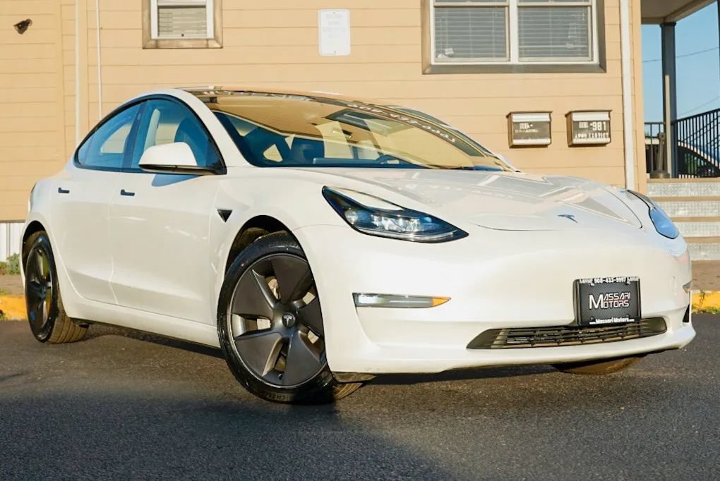 Used 2023 Tesla Model 3 Long Range AWD/4WD image 3