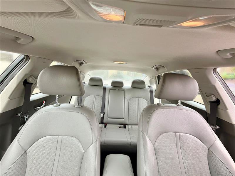Used 2017 Kia Optima EX FWD image 22