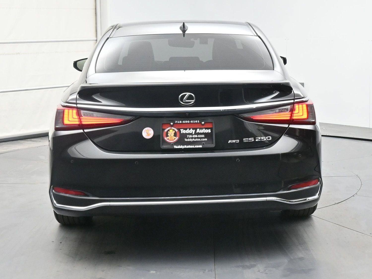 Used 2023 Lexus ES 250 w/ Premium Package AWD/4WD image 23
