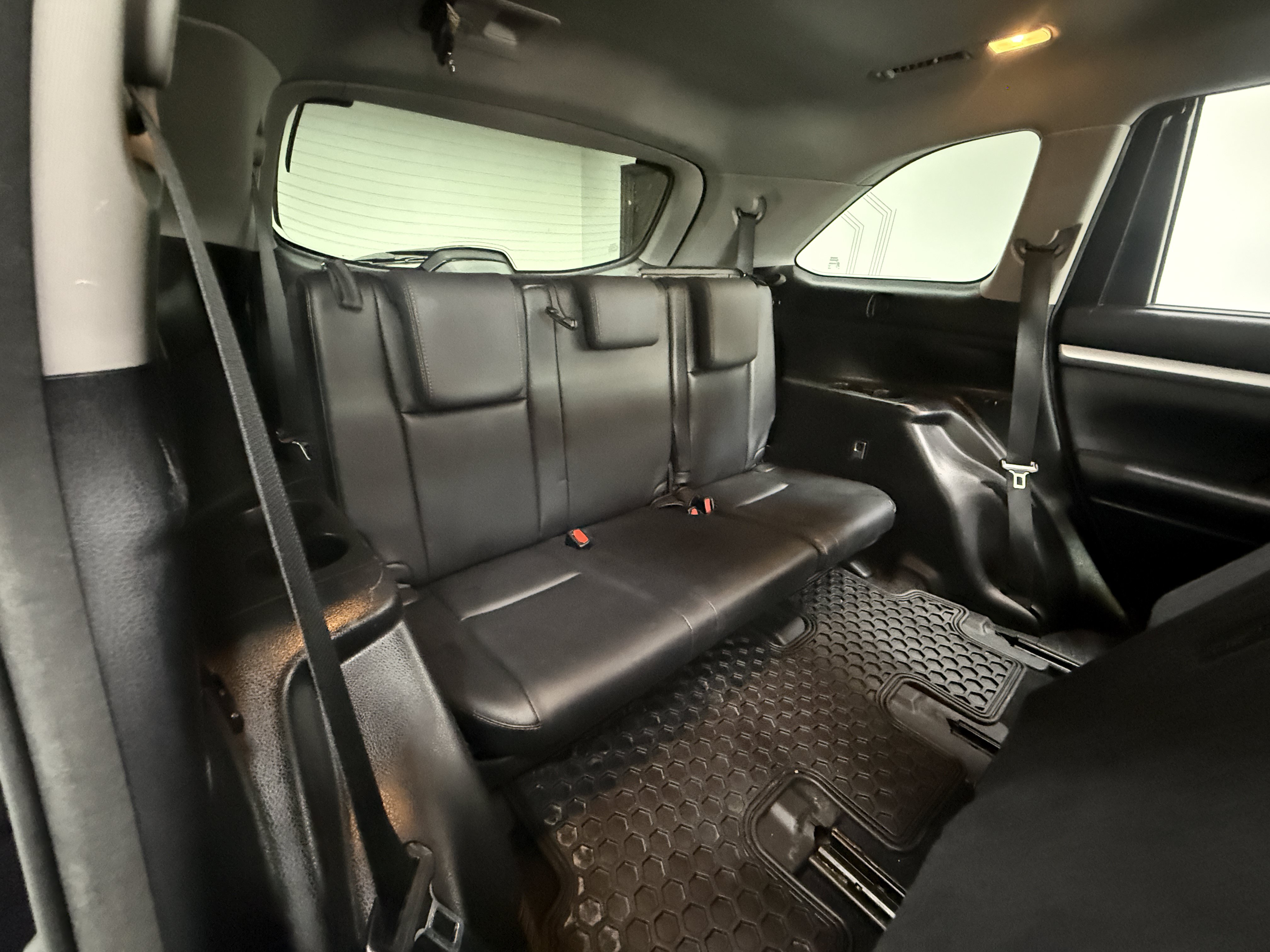 Used 2015 Toyota Highlander XLE AWD/4WD image 15
