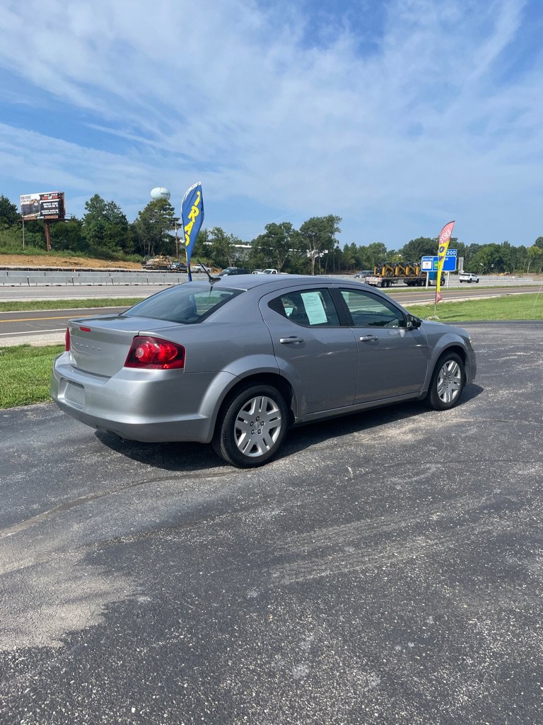 Used 2013 Dodge Avenger SE FWD image 5