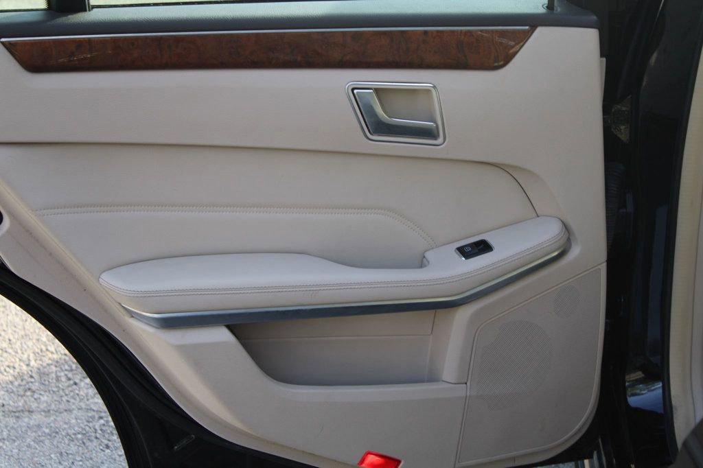 Used 2014 Mercedes-Benz E 350 4dr Sedan E350 RWD image 16