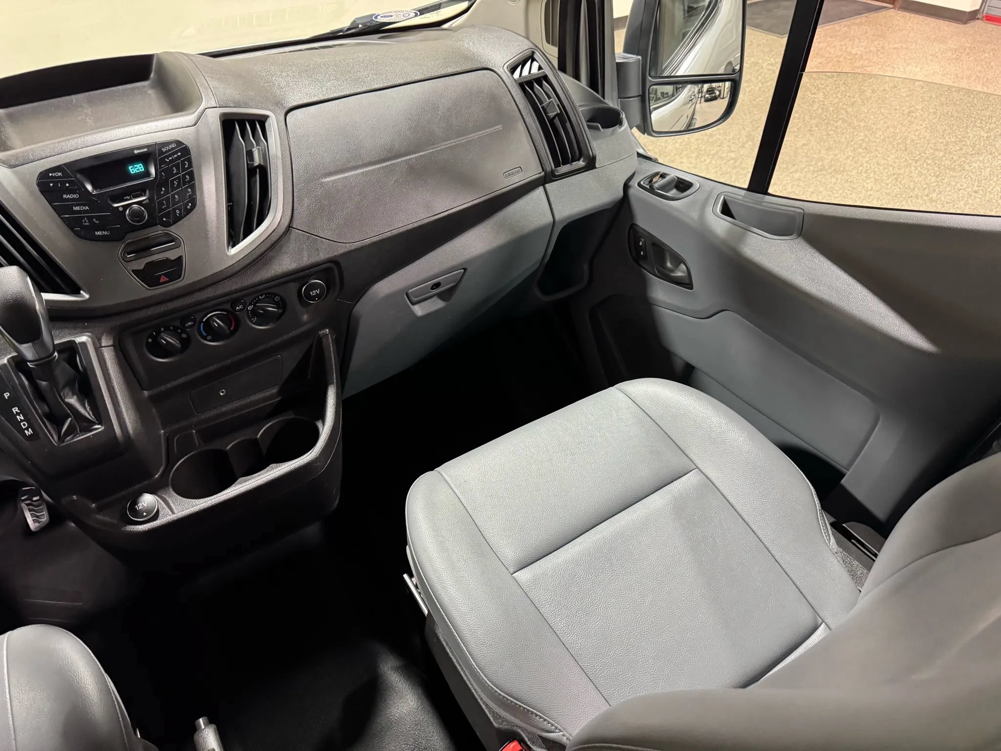 Used 2019 Ford Transit 350 XL RWD image 42