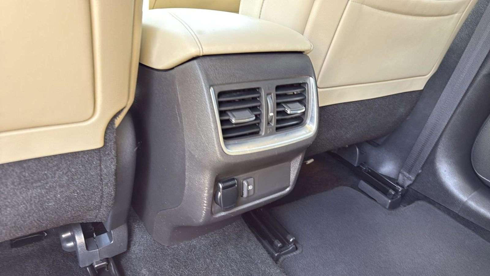 Used 2019 INFINITI QX50 Luxe w/ Cargo Package image 28