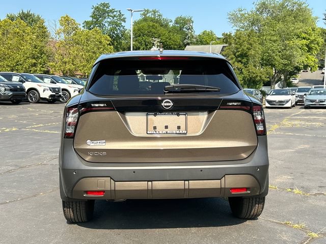 Certified 2025 Nissan Kicks SV FWD image 3