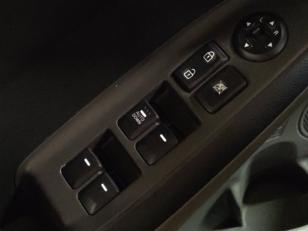 Used 2018 Kia Forte LX image 27