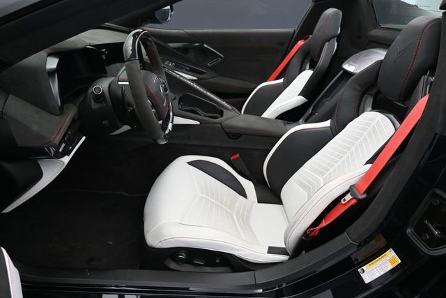 Used 2023 Chevrolet Corvette Z06 RWD image 33